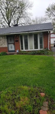 Buy this 4 bed house on 310 166th Street in Calumet City, IL 60409