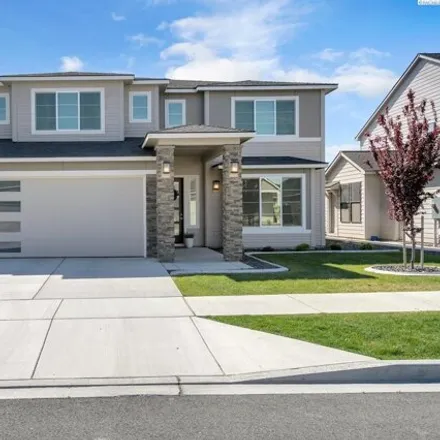 Buy this 5 bed house on Morris Avenue in Richland, WA