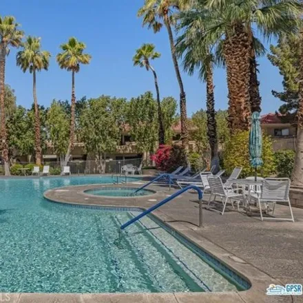 Image 1 - 2800 North Arcadia Court, Palm Springs, CA 92262, USA - Condo for sale