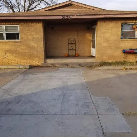 Rent this 2 bed duplex on Back Clubhouse in 2nd Street, Lubbock