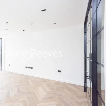 Image 7 - Qatar Airlines, 1 Cluny Mews, London, SW5 9EG, United Kingdom - Apartment for rent