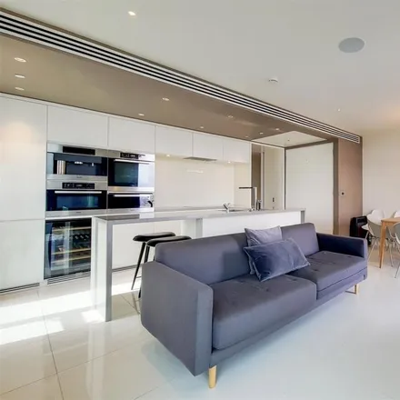 Rent this 2 bed apartment on Milton Gate in 60 Chiswell Street, Barbican