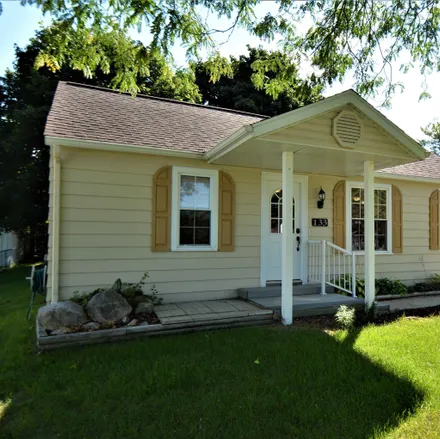 Buy this 3 bed house on 121 West Marshall Street in Alma, MI 48801