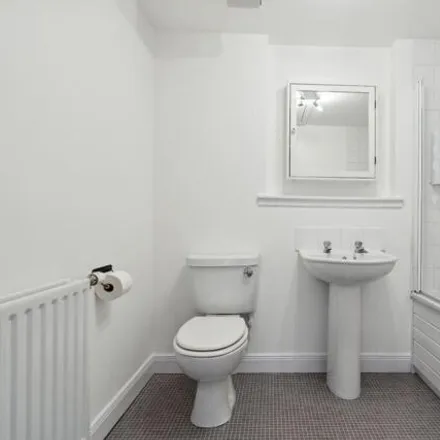 Image 9 - Dumbarton Road, Thornwood, Glasgow, G11 6NB, United Kingdom - Apartment for rent