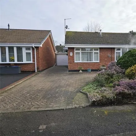 Image 1 - Waverley Close, Foxholes, DY10 2RT, United Kingdom - House for sale