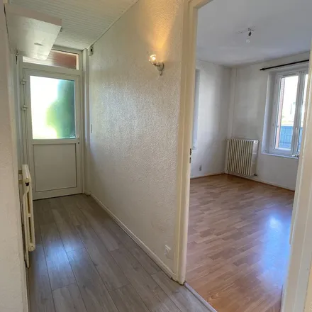 Rent this 3 bed apartment on 1462 Rue des Belledonnes in 73490 La Ravoire, France