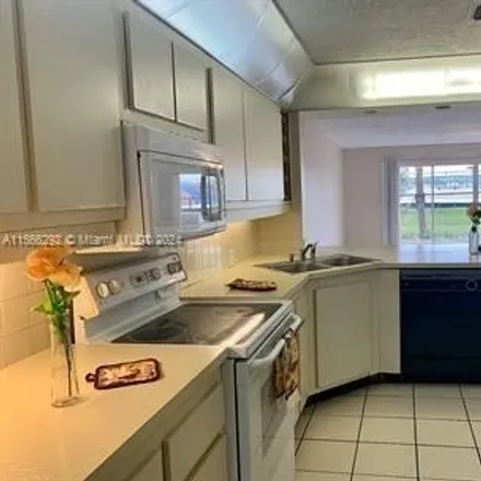 Image 2 - 4161 Nw 9th Ave Apt 6, Deerfield Beach, Florida, 33064 - Townhouse for sale