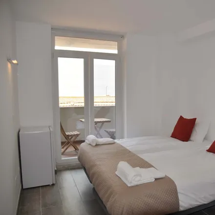 Rent this 36 bed room on Avenida Defensores de Chaves 97 in 1000-120 Lisbon, Portugal