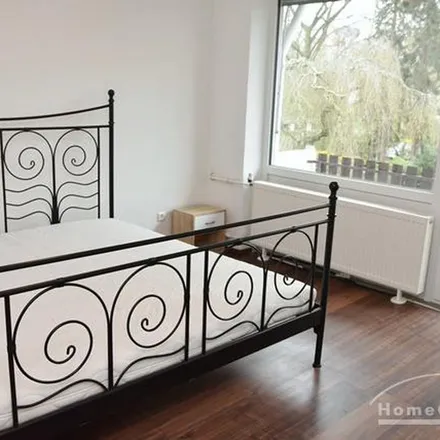 Rent this 4 bed townhouse on Burgwedeler Straße 64 in 30657 Hanover, Germany