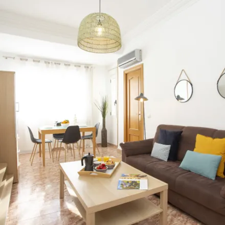 Rent this 3 bed apartment on Avinguda de Peris i Valero in 183, 46005 Valencia