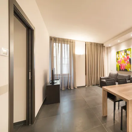 Image 2 - Via Antonio Cantore, 4, 37121 Verona VR, Italy - Apartment for rent