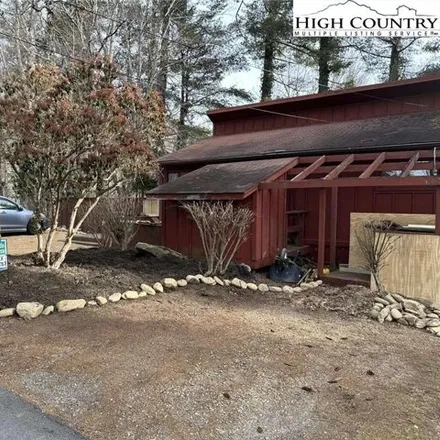 Buy this studio house on 435 Grand Boulevard in Boone, NC 28607