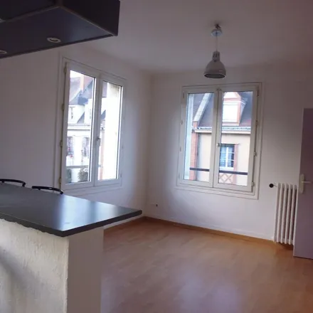 Rent this 1 bed apartment on 5 Rue Dulong in 27000 Évreux, France