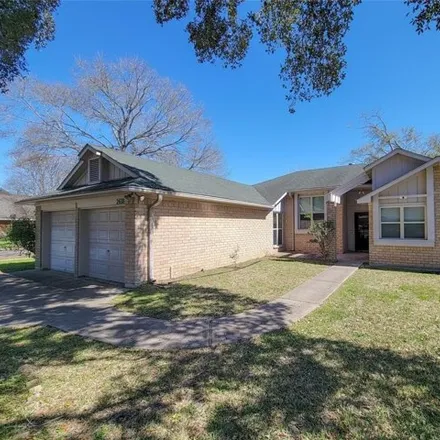 Image 4 - 5580 Village Green Drive, Katy, TX 77493, USA - House for rent