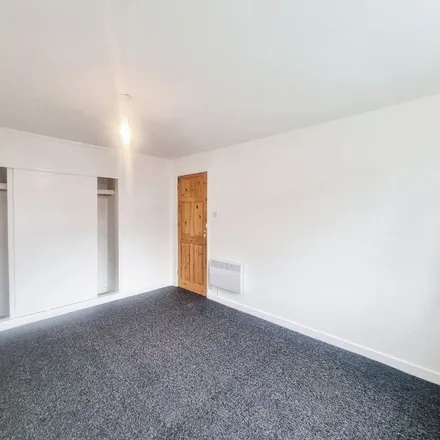Image 1 - Christ the King Catholic Voluntary Academy, Glenfield Road, Leicester, LE3 6DF, United Kingdom - Apartment for rent