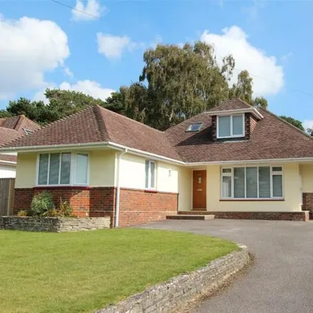 Image 1 - Moonrakers Way, Highcliffe-on-Sea, BH23 4RD, United Kingdom - House for sale