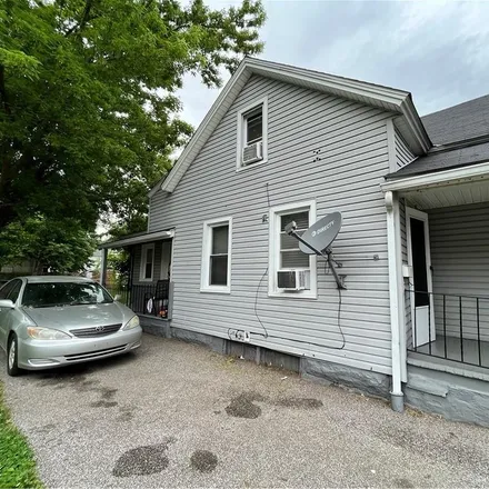 Image 3 - 3344 West 30th Street, Cleveland, OH 44109, USA - House for sale