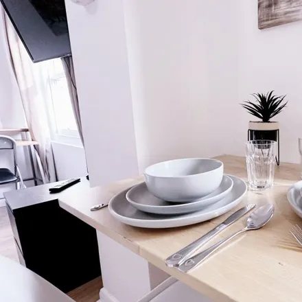 Rent this studio apartment on 11-28 Thorndike Close in Lot's Village, London