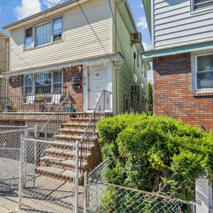 Image 1 - 617 57th Street, West New York, NJ 07093, USA - Duplex for sale