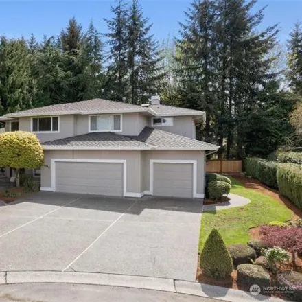 Buy this 5 bed house on Lakemont Trail in Bellevue, WA 98006