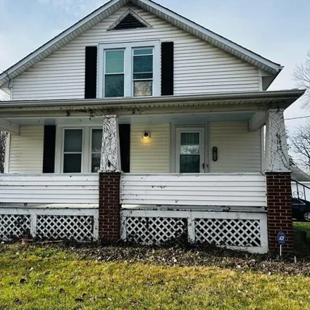 Buy this 3 bed house on 3587 Etna Street in Whitehall, OH 43213