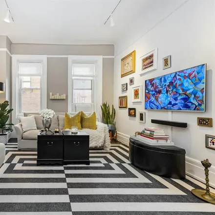 Image 3 - 26 EAST 63RD STREET in New York - Apartment for sale