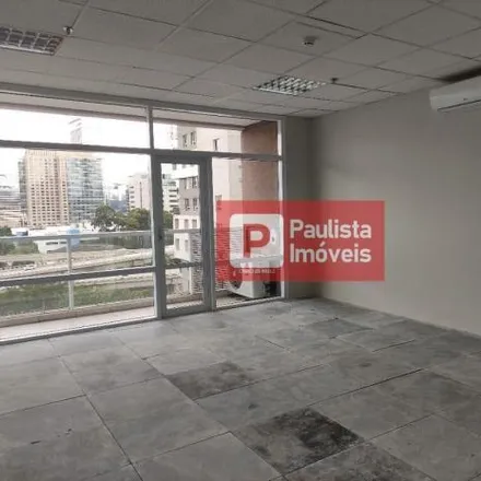 Rent this studio apartment on Avenida Engenheiro Luís Carlos Berrini in Brooklin Novo, São Paulo - SP