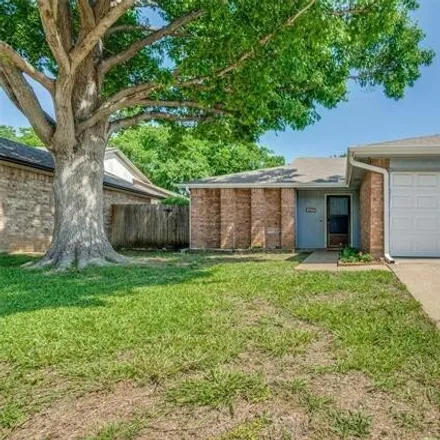 Buy this 3 bed house on 471 Valley Spring Drive in Arlington, TX 76018