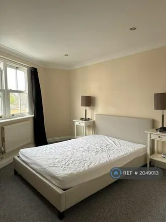 Image 3 - Martin Court, 2 Granada Road, Portsmouth, PO4 0HQ, United Kingdom - Apartment for rent