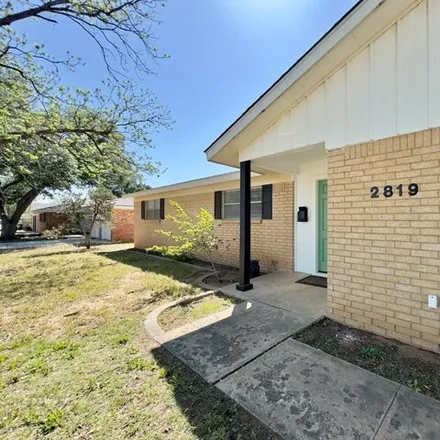 Image 3 - 2819 W Shandon Ave, Midland, Texas, 79705 - House for sale