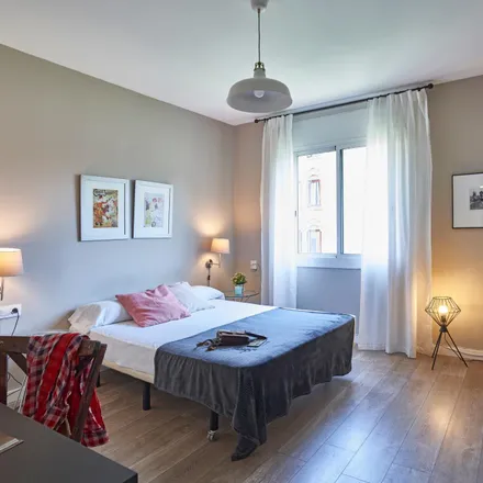 Rent this 4 bed apartment on Carrer de los Castillejos in 363, 08025 Barcelona