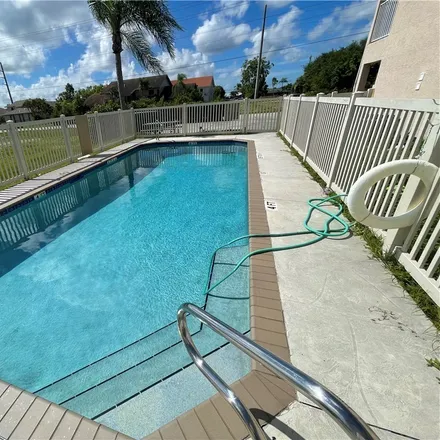 Image 3 - 621 Southwest 47th Terrace, Cape Coral, FL 33914, USA - Condo for rent