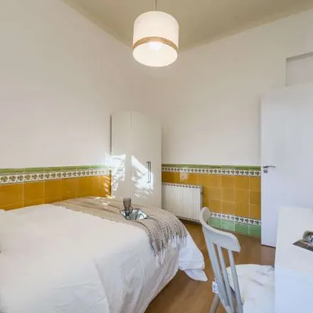 Rent this 7 bed apartment on Carrer de Pàdua in 25, 08023 Barcelona