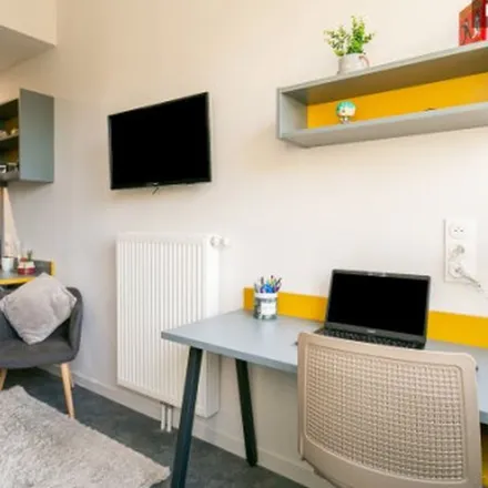 Rent this 1 bed apartment on 23 Rue Louis Descamps in 59300 Aulnoy-lez-Valenciennes, France