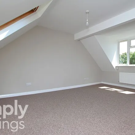Rent this 2 bed apartment on Thompson Road in Brighton, BN1 7BH