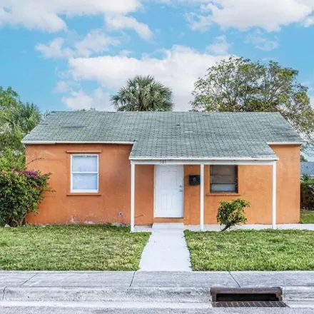 Rent this 4 bed house on 551 West 3rd Street in Riviera Beach, FL 33404