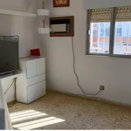 Image 4 - Calle San Jacinto, 59, 41010 Seville, Spain - Apartment for rent