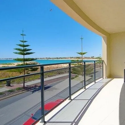 Image 4 - Club Car Park, Breakwater Parade, Mandurah WA 6201, Australia - House for sale