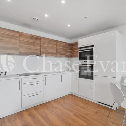 Image 4 - Marner Point, 1 Jefferson Plaza, London, E3 3QE, United Kingdom - Apartment for rent