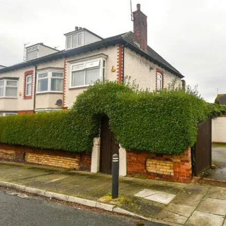 Buy this 4 bed duplex on Pelham Road in Wallasey, CH44 3AD