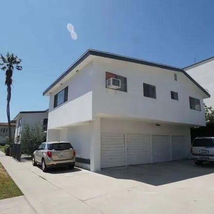 Rent this 2 bed apartment on 8685 Chalmers Drive in Los Angeles, CA 90035
