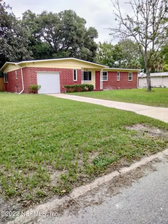 Rent this 3 bed house on 6203 Syringa Lane in Jacksonville, FL 32211