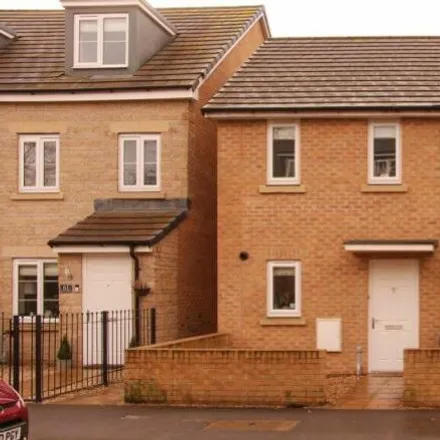 Rent this 2 bed house on Falcon Road in Somerset, BA22 8FH