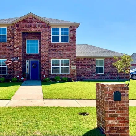 Rent this 4 bed house on 3923 Plantation Drive in Blanton, Enid