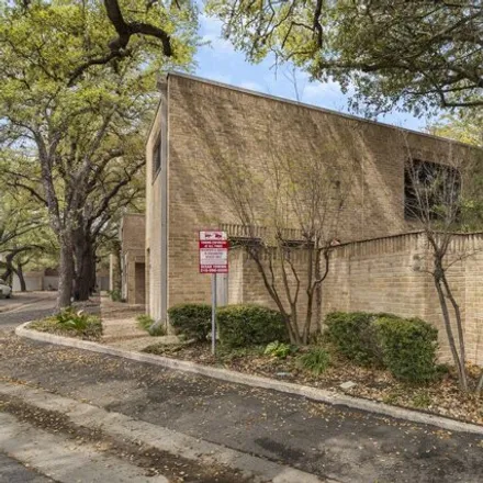 Buy this 3 bed condo on 8182 North New Braunfels Avenue in San Antonio, TX 78209