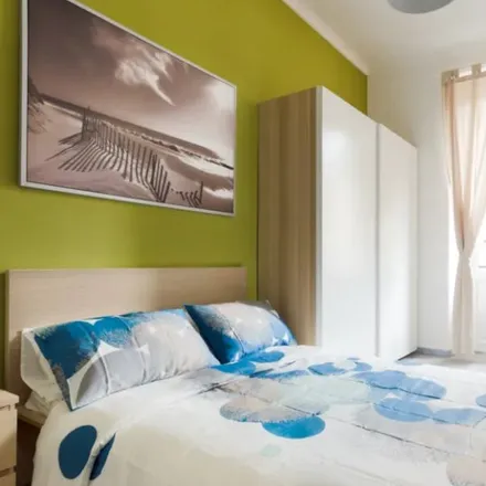 Rent this 8 bed room on Via Rodolfo Montevecchio in 21 int. 4, 10128 Turin Torino