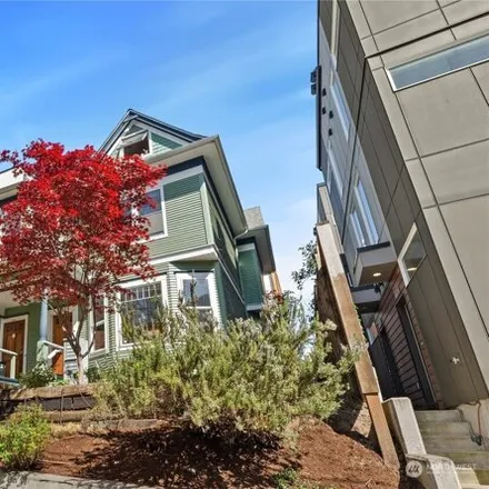 Buy this 4 bed house on 1114 13th Avenue in Seattle, WA 98122