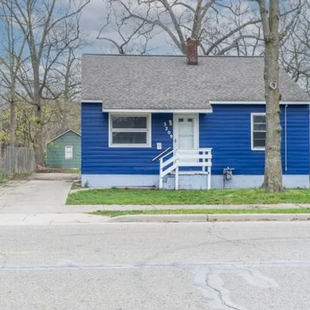 Buy this 3 bed house on 3223 5th Street in Muskegon Heights, MI 49444