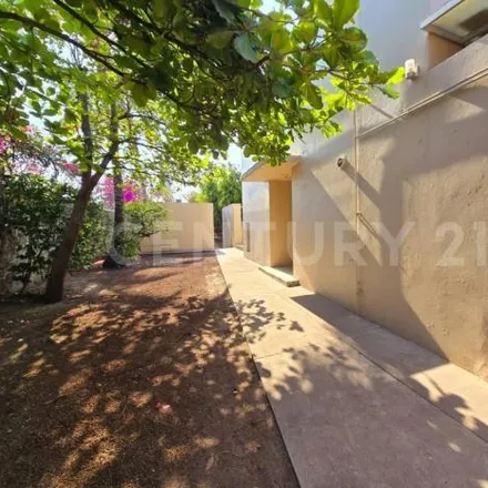 Buy this 2 bed house on Calle Guayabos in Chipitlán, 62050 Cuernavaca