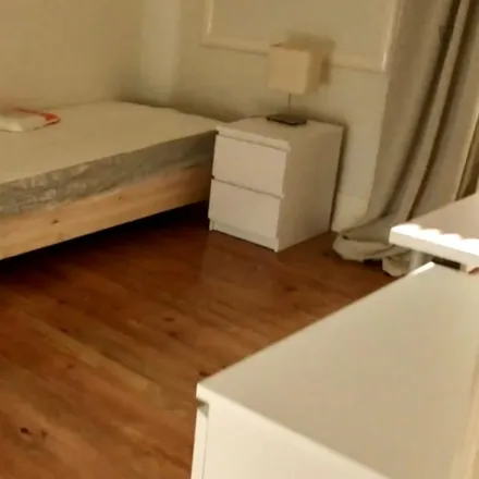 Rent this 8 bed room on Rua Carvalho Araújo 99 in 1900-140 Lisbon, Portugal